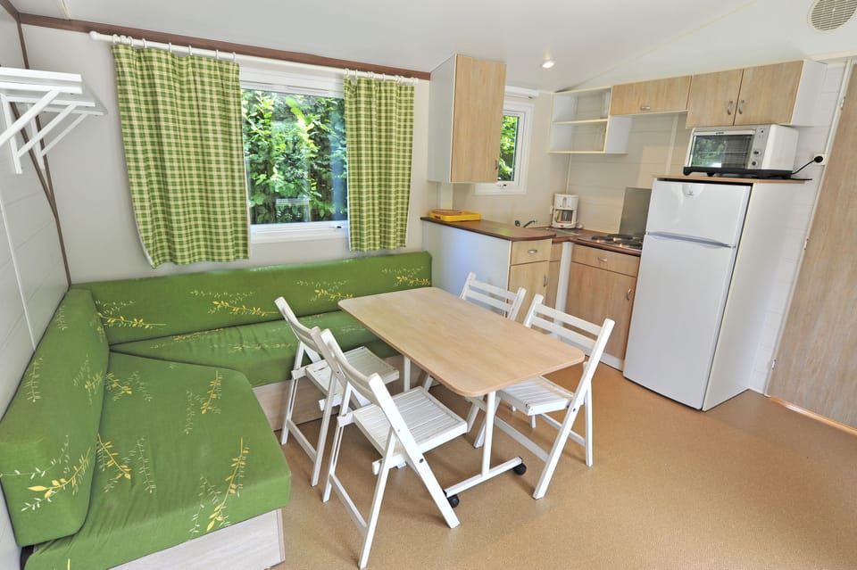 Fridge, microwave, stovetop, electric kettle