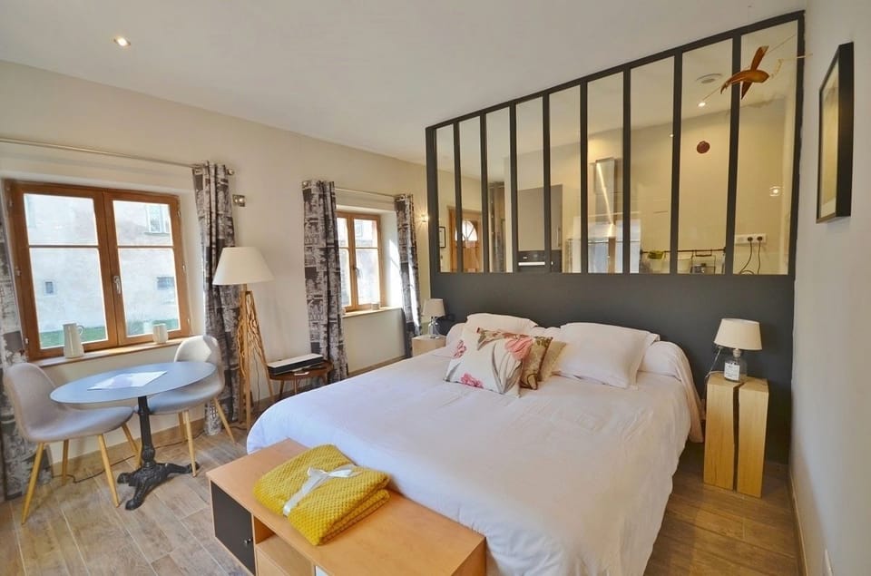 Deluxe Apartment, 1 King Bed, Terrace, Ground Floor | 1 bedroom, premium bedding, in-room safe, soundproofing