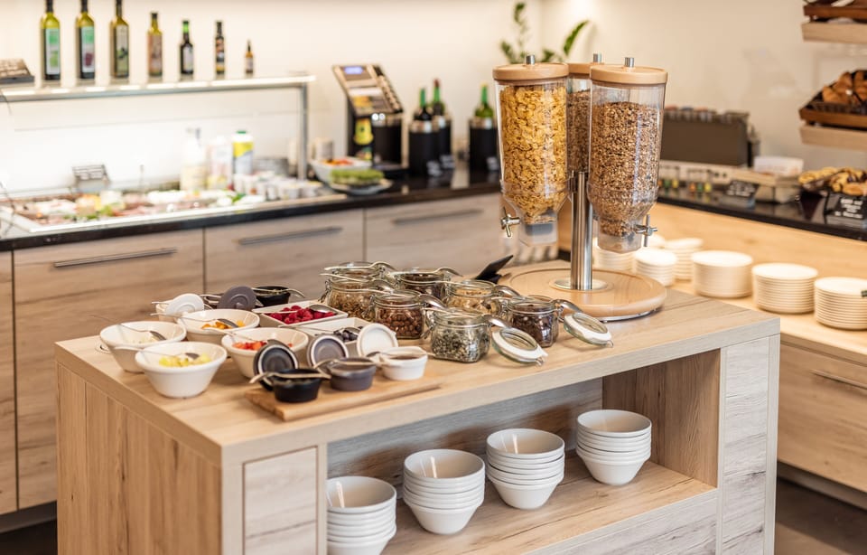 Daily buffet breakfast for a fee