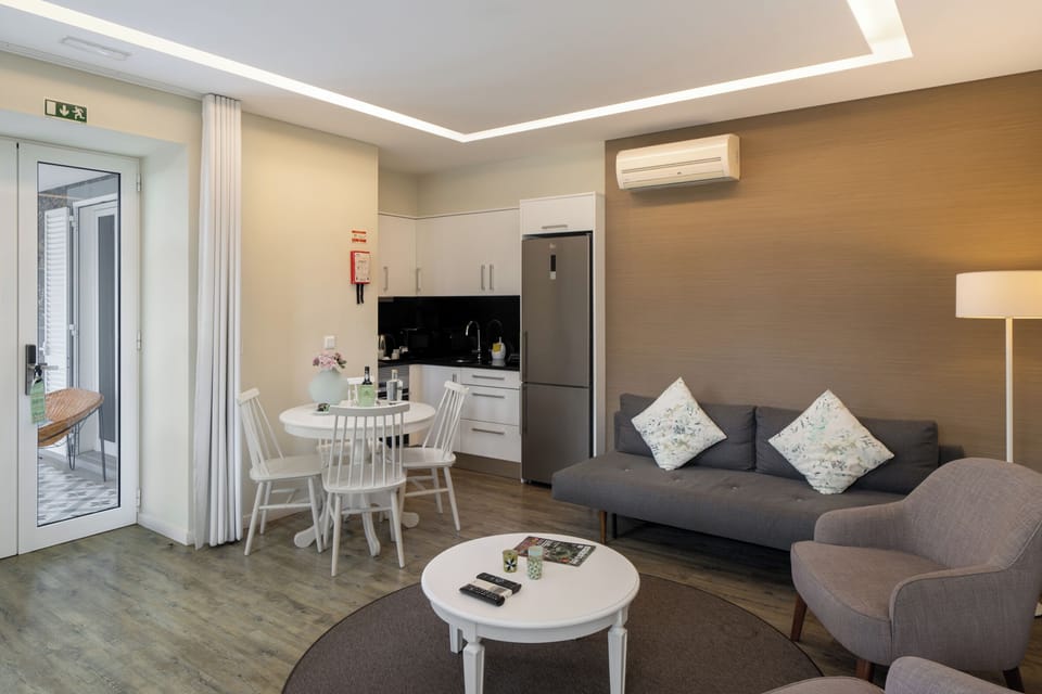 Superior Apartment B1 | Living area | Flat-screen TV