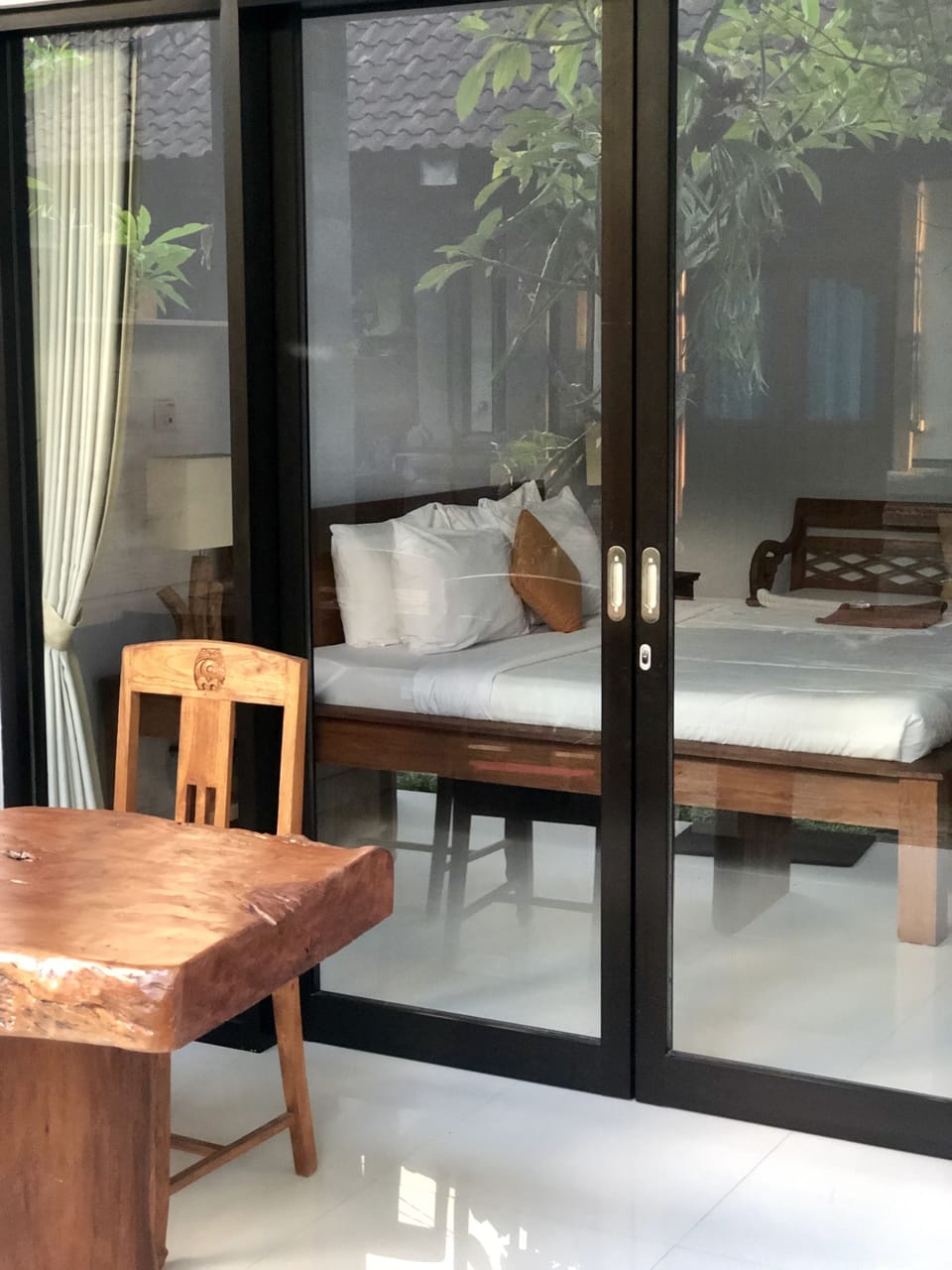 Deluxe Double Room | Living area