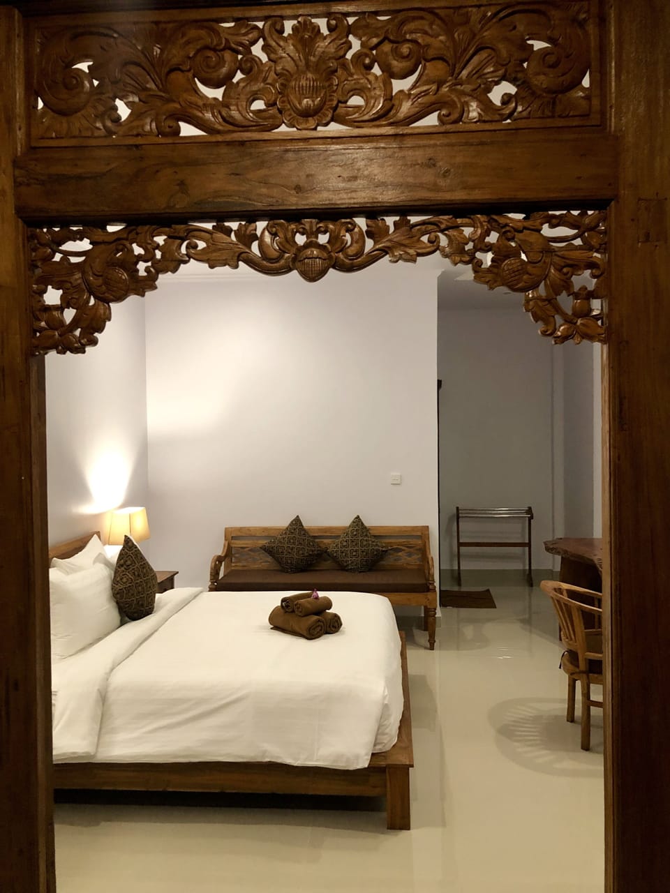 Deluxe Double Room | Minibar, in-room safe, desk, blackout drapes