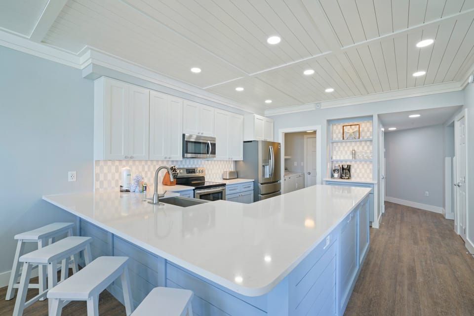 Remodeled, updated, stunning kitchen!