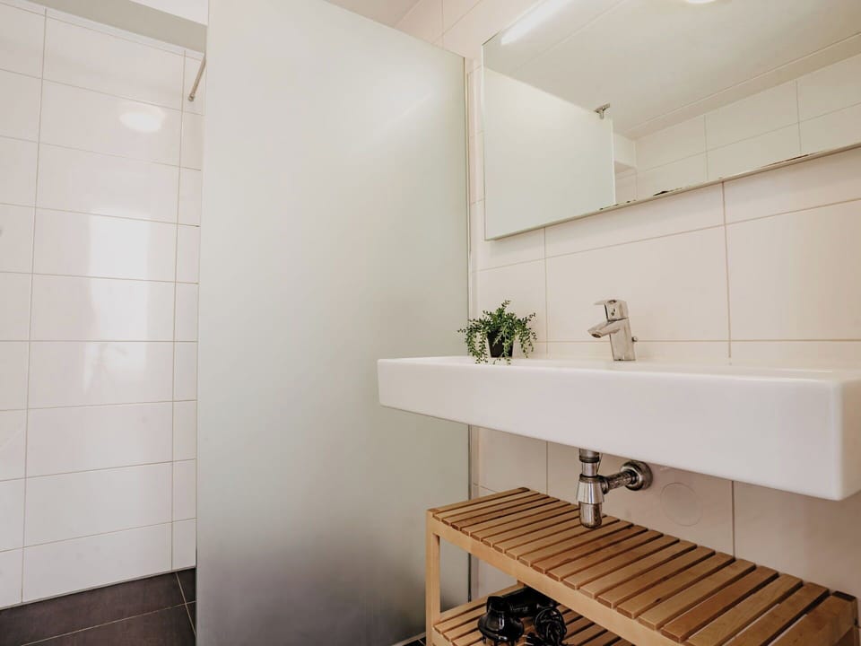 Interior Design, Wall, Flooring, Wood, Ceiling, Furniture, Floor, Room, Lighting, Apartment