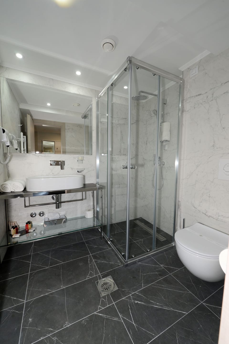 Bathroom shower