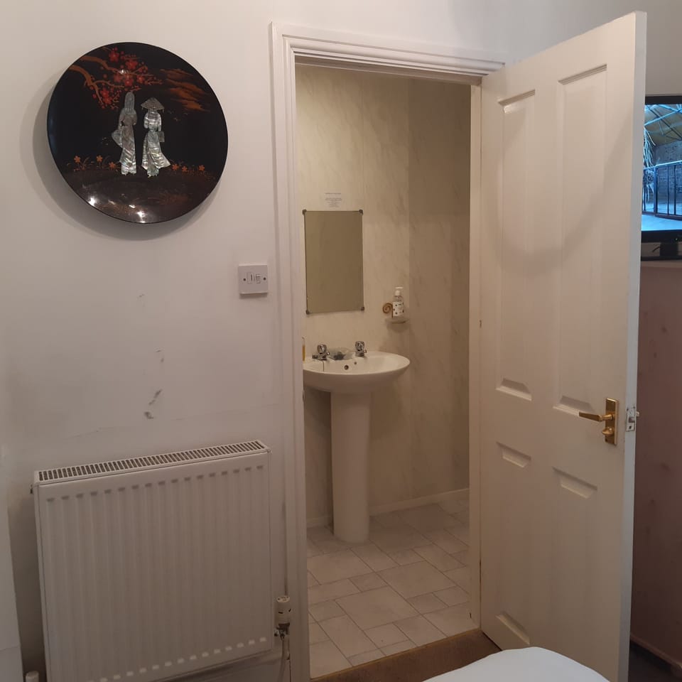 The Merrydale Guest House Bed and Breakfast in Llandudno