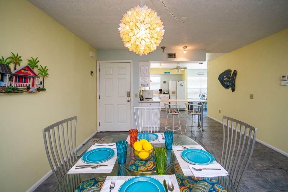Beach Potato dining room