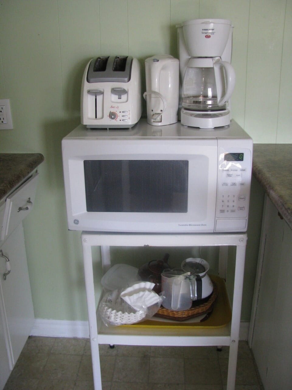 All kitchen utensils provided