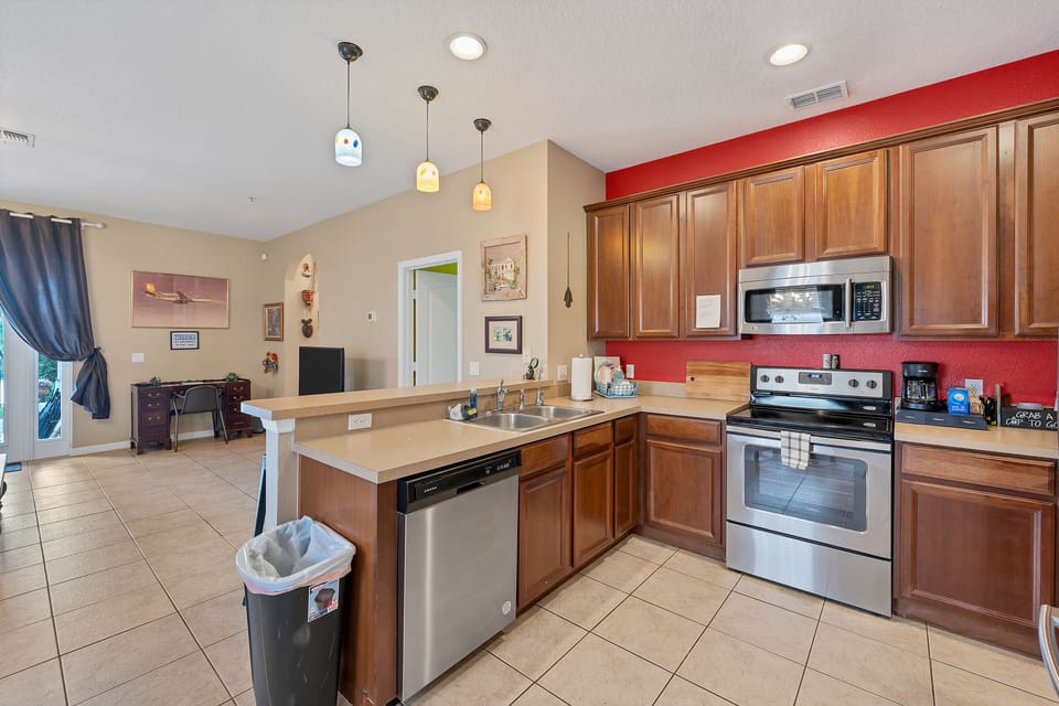 Another view of the kitchen area.
Dimensions: 9' x 11.5'