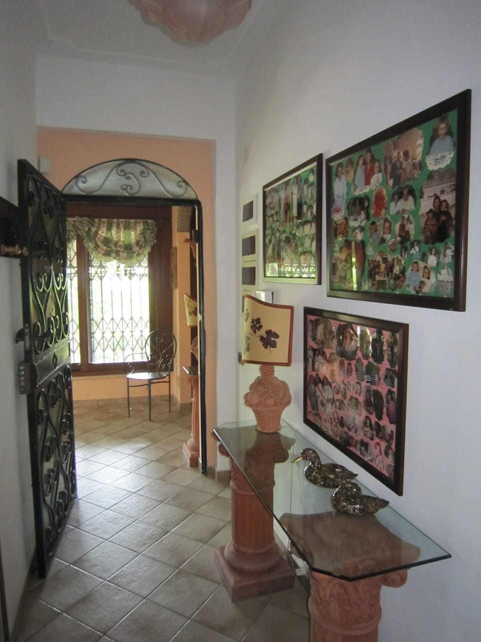 FOYER