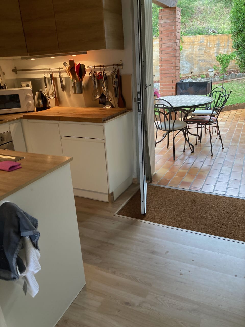 Kitchen leading to rear terrace