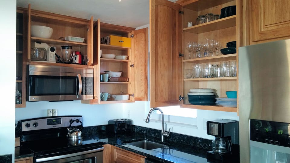 Dishes,, waffle maker, blender, mixer, toaster, toaster oven, food processor