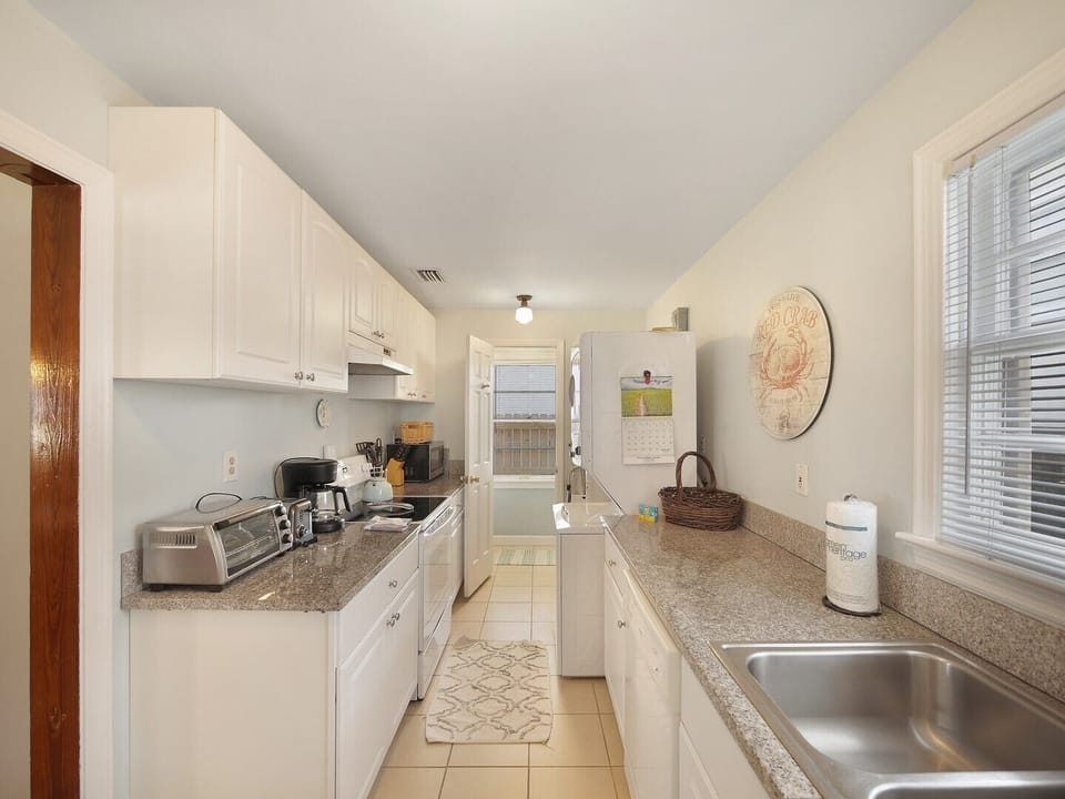 Kitchen 2