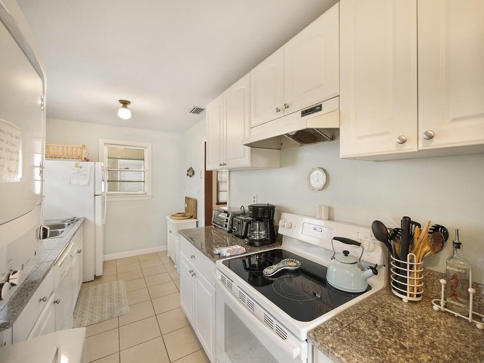 Kitchen 3