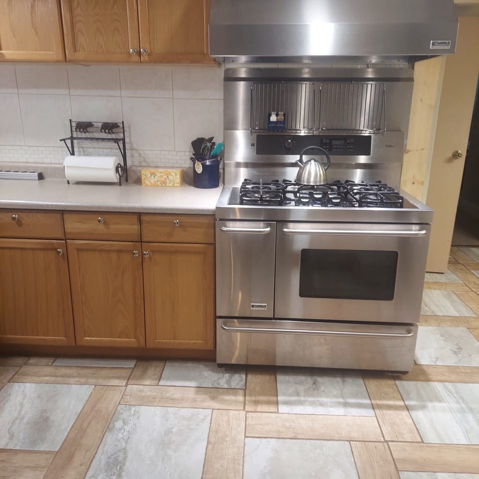 Full size range/oven for your cooking and baking delight.