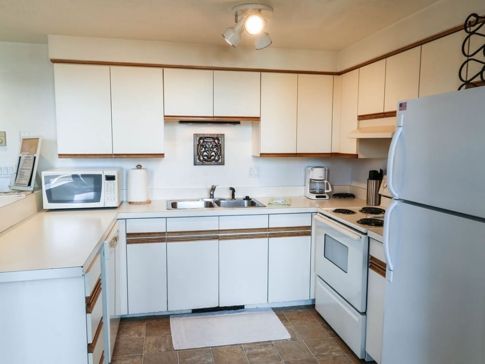 Cook a delicious meal | Main Level