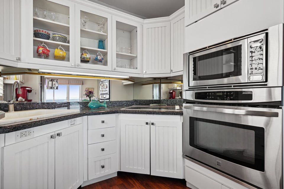 Fully stocked kitchen