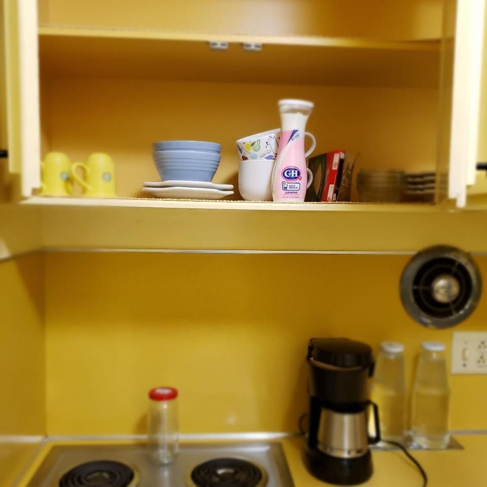 Condiments, plates and bowls