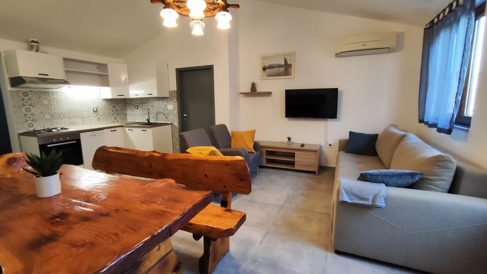 Living room and kitchen in house nr. 2
