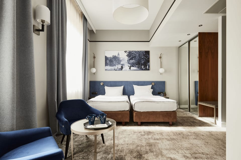 Twin Room | Premium bedding, minibar, in-room safe, desk