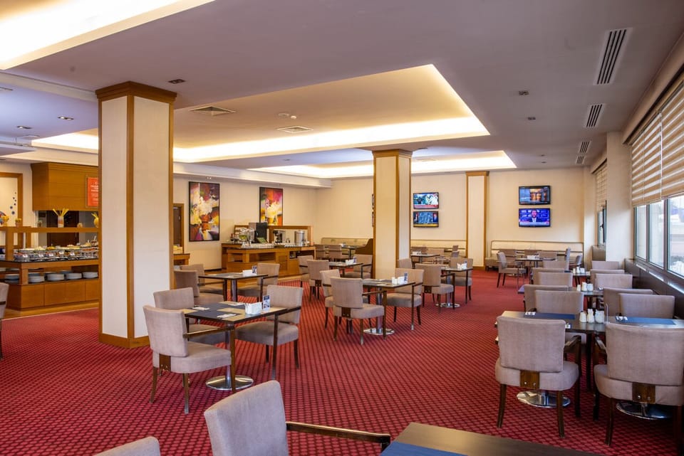 Daily buffet breakfast for a fee
