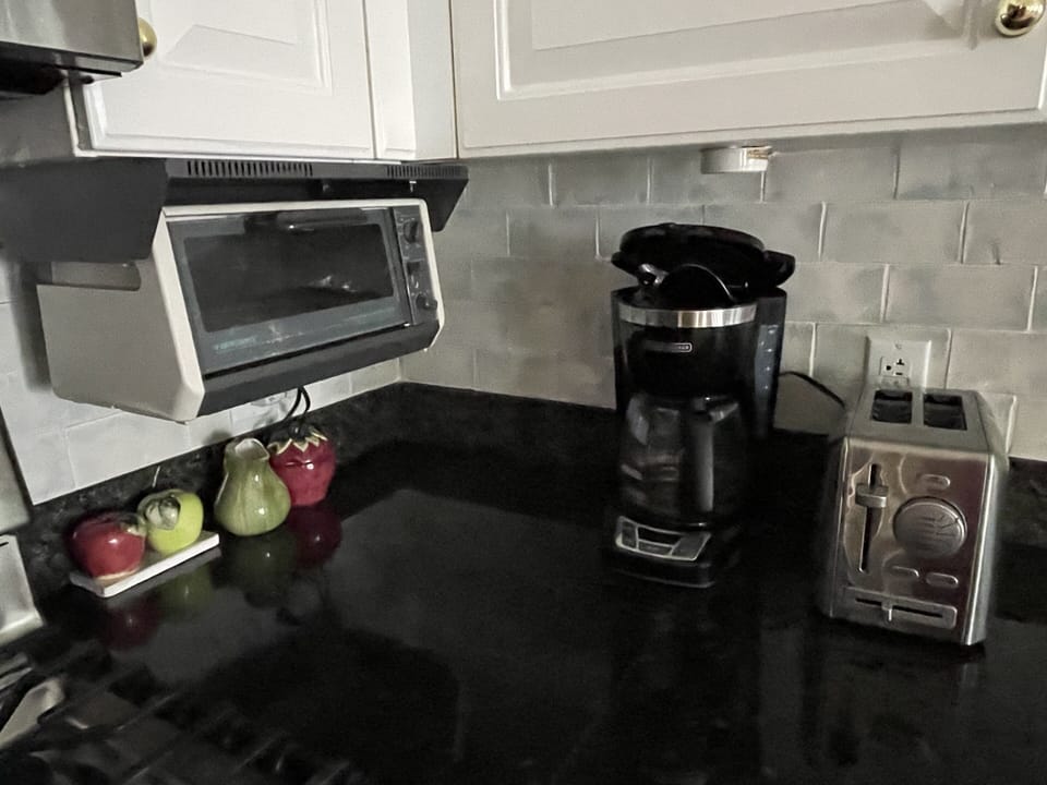 Toaster Oven, Mr. Coffee coffee maker, 2 slice toaster.