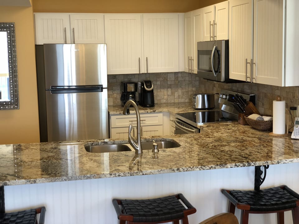 Stainless appliances, high quality granite, Keurig and regular coffee maker