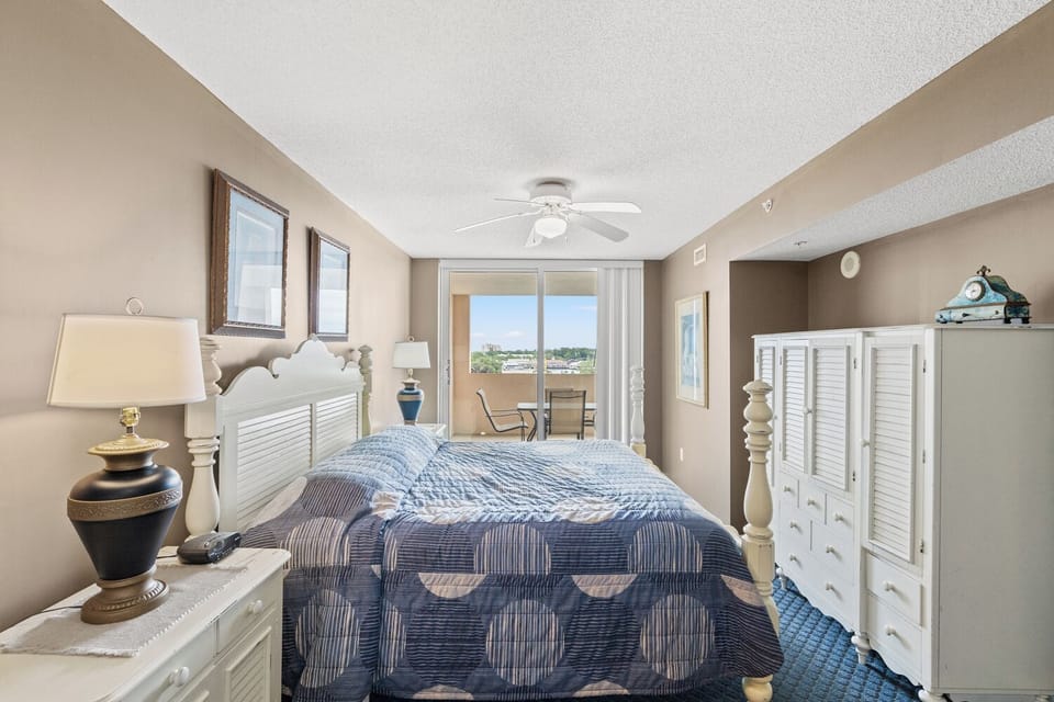 Master bedroom with a view 