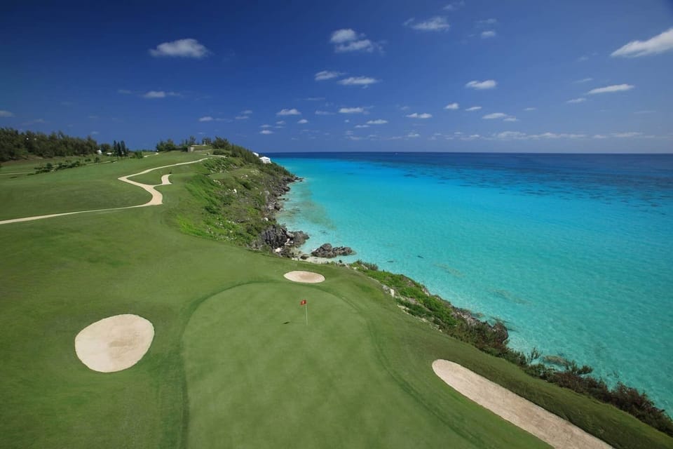 Activities nearby : Golf. Play on one of 9 golf courses available on the island.