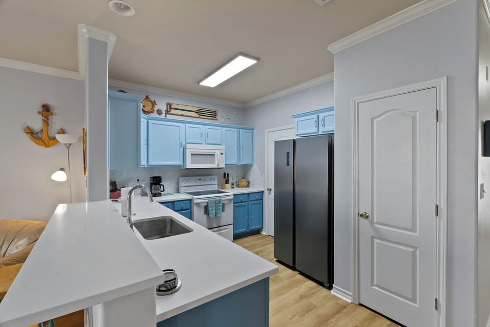 Full Kitchen