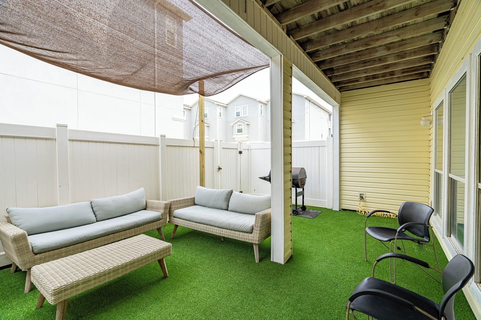 Outside space to enjoy with the family!