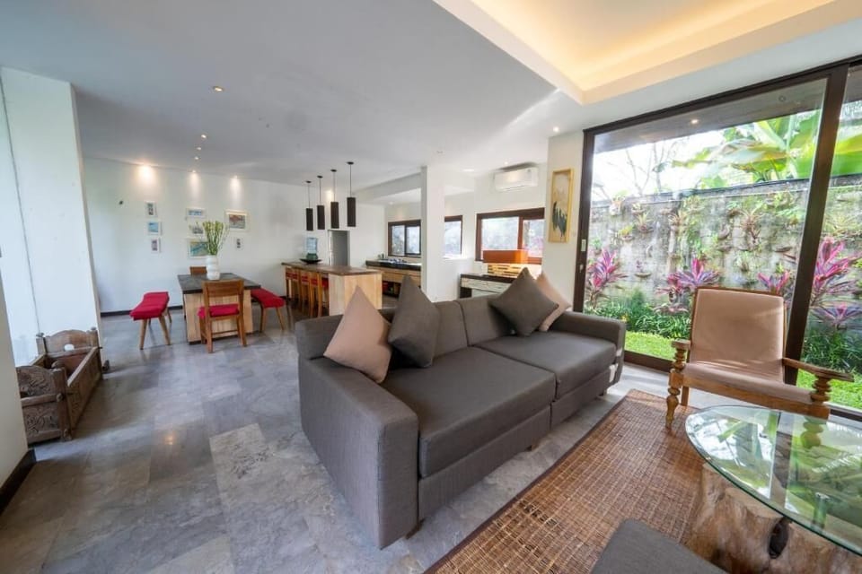 Luxury Villa, 3 Bedrooms, Private Pool | Private kitchen | Highchair