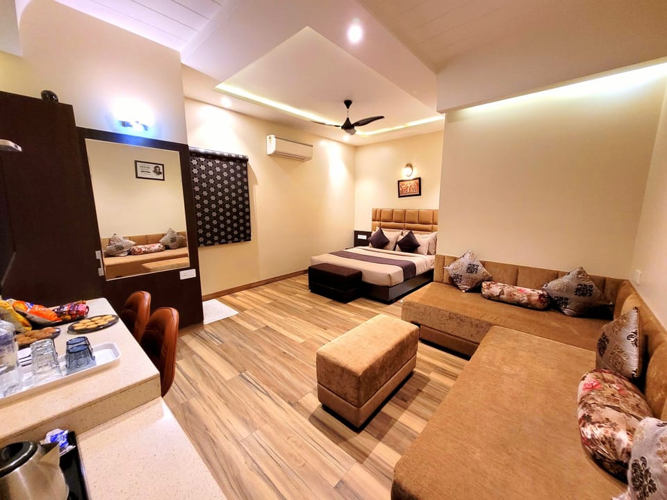 Presidential Suite, Multiple Bedrooms, Smoking, City View | Room amenity