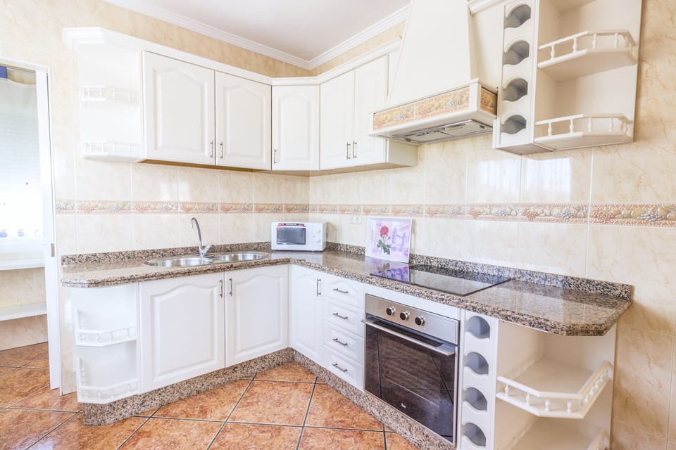 Enjoy the cuisine of this luxury estate in Alhaurín el Grande