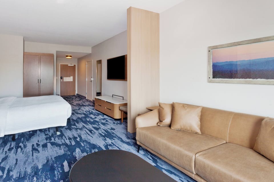 In-room safe, desk, iron/ironing board, free cribs/infant beds