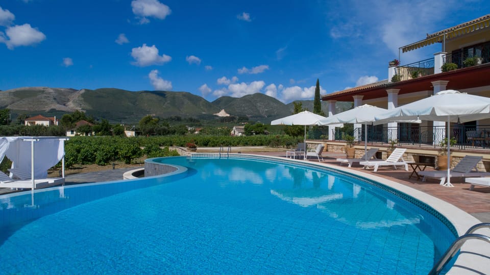 Villa Anastasia - The pool