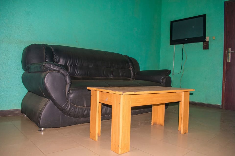 Studio, 1 Double Bed | Desk, bed sheets