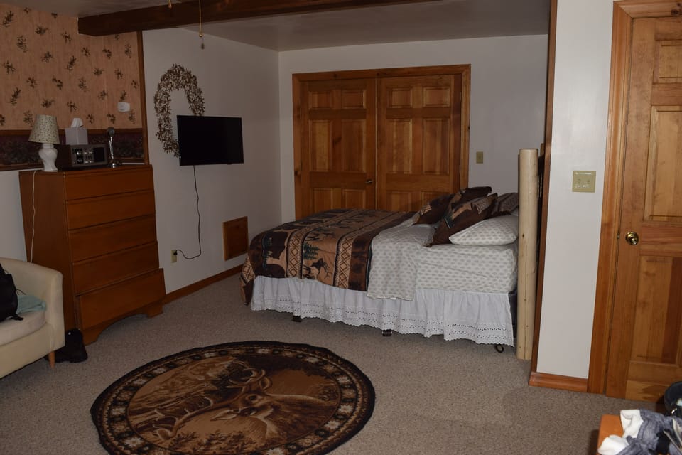 lower bedroom
