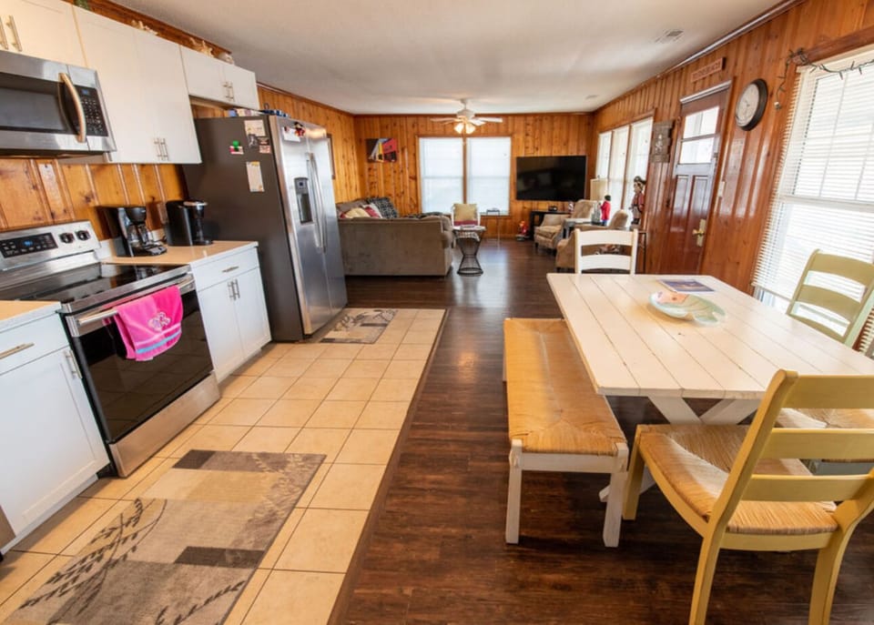 Enter from the side door into the kitchen! 