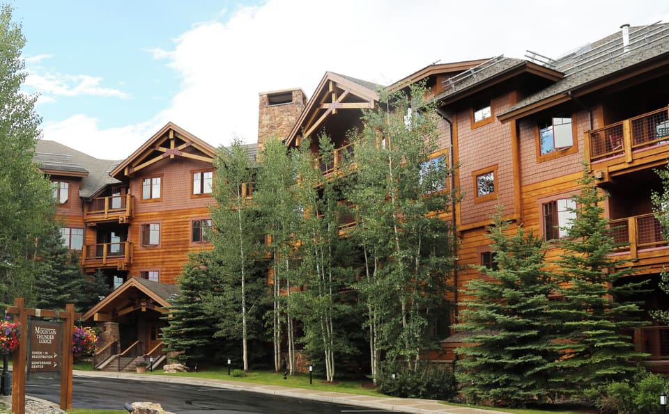 Mountain Thunder Lodge