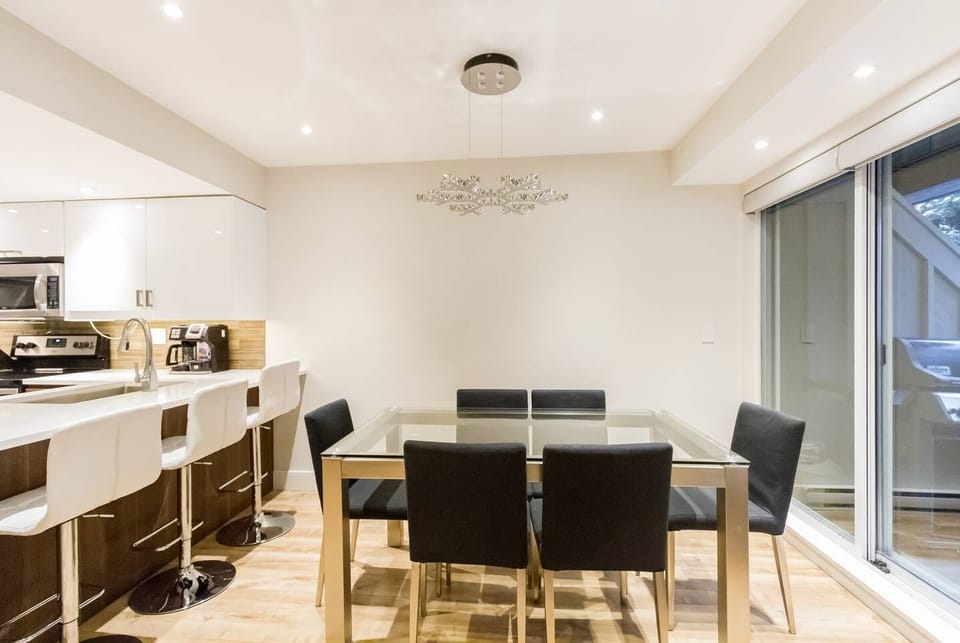 Dining area and island seating.