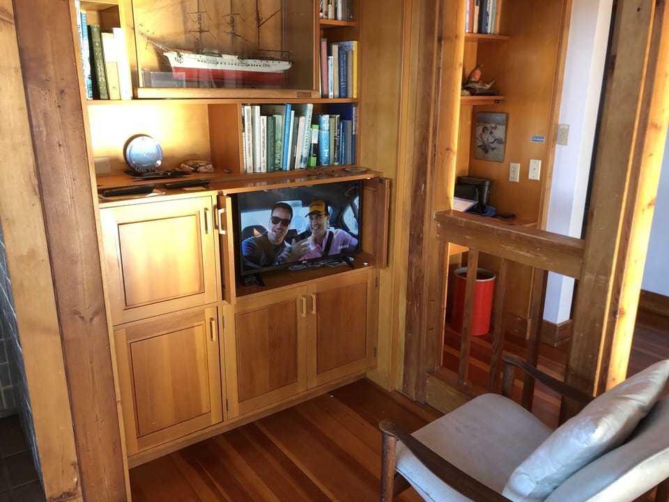 32 in flat screen TV