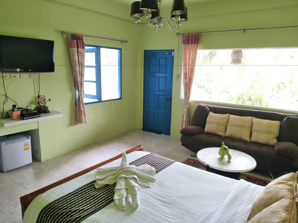 Bungalow | Free WiFi