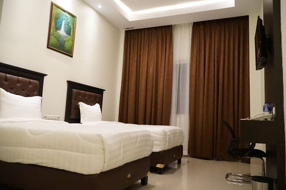 Deluxe Double or Twin Room | Desk, WiFi (free)
