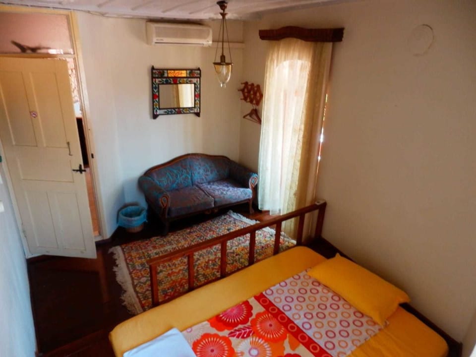 Standard Double Room | Free WiFi