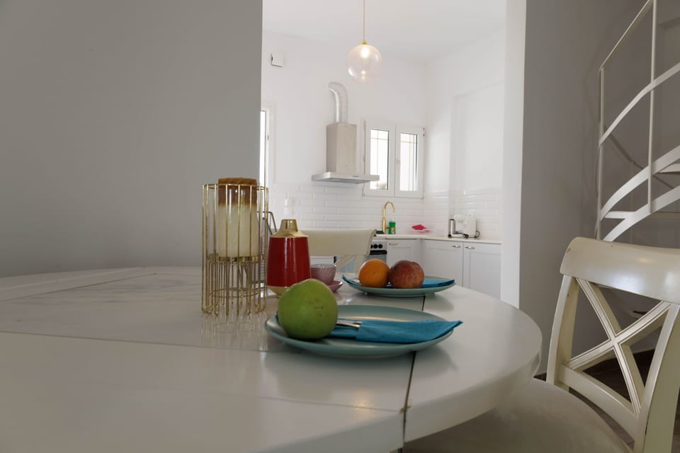 Apartment, 2 Bedrooms | Living area | Smart TV