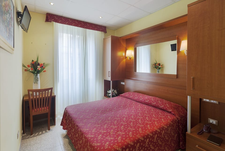 Double or Twin Room | Down comforters, desk, free WiFi