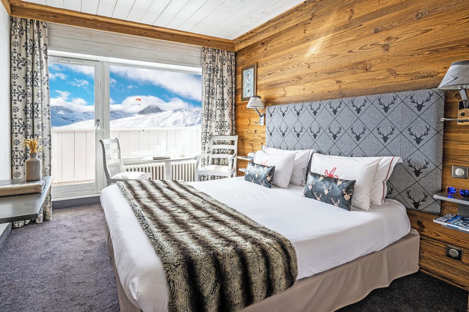 Superior Room, Balcony | In-room safe, desk, free WiFi