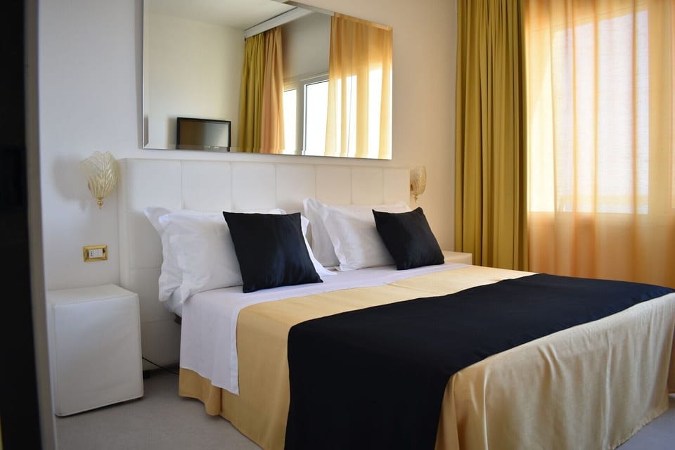 Cribs/infant beds, rollaway beds, free WiFi