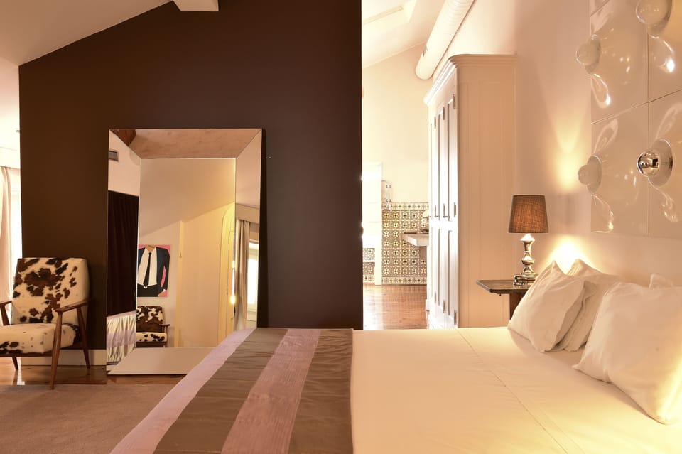 Luxury Suite (Grand Torreao) | Minibar, in-room safe, desk, iron/ironing board